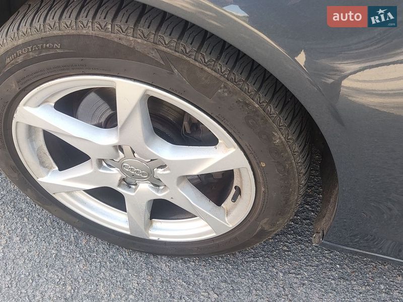 Седан Audi A4 2009 в Хмельнике