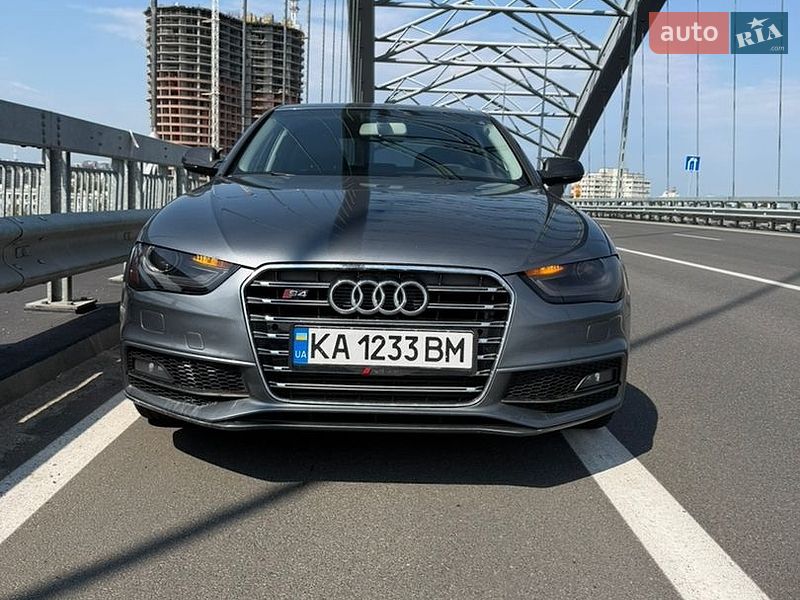 Седан Audi A4 2014 в Киеве