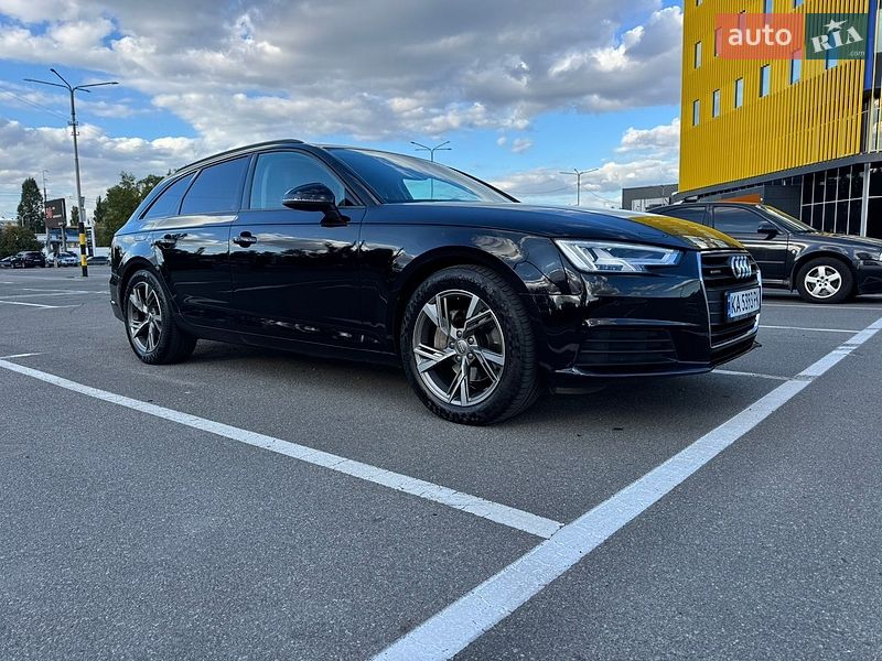 Универсал Audi A4 2019 в Киеве