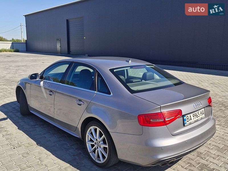 Седан Audi A4 2014 в Кропивницькому
