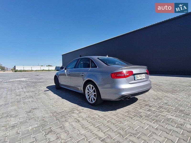 Седан Audi A4 2014 в Кропивницькому
