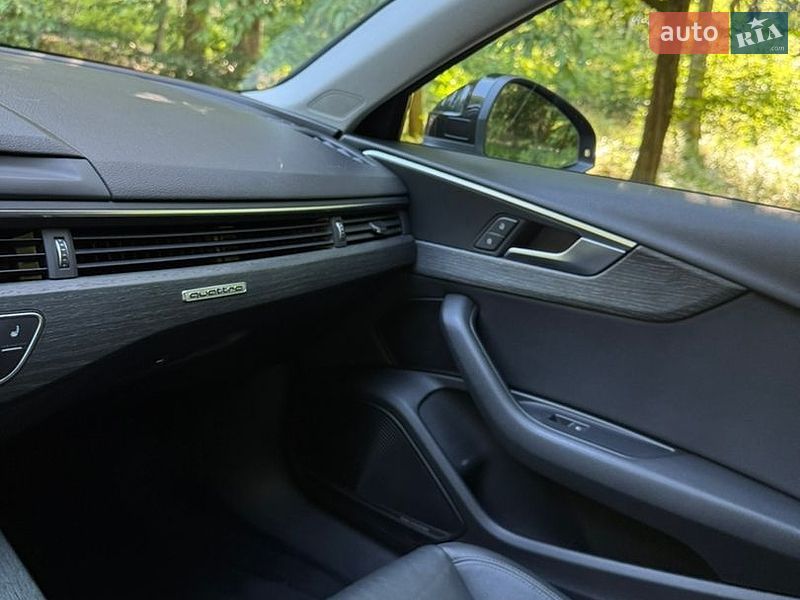 Седан Audi A4 2016 в Львове