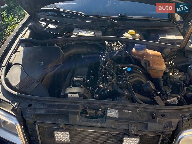 Седан Audi A4 1998 в Борисполе