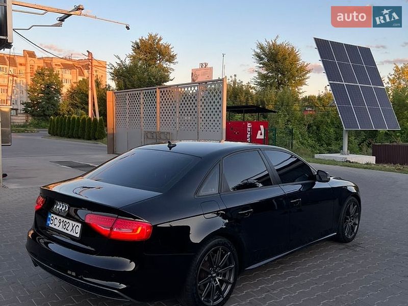 Седан Audi A4 2015 в Шептицькому