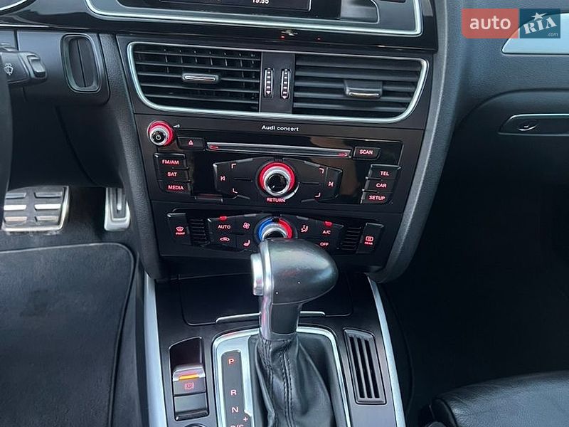 Седан Audi A4 2015 в Шептицькому