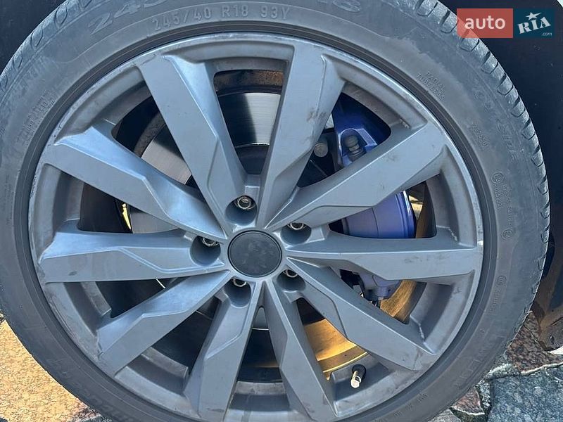 Седан Audi A4 2016 в Кременчуге