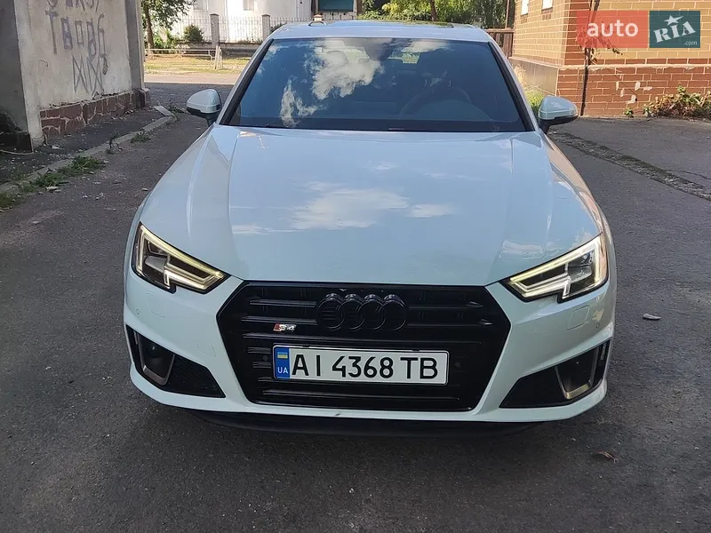 Audi A4 2019