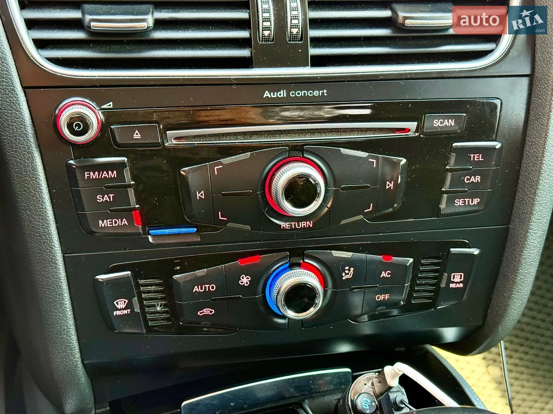 2012 Audi A4 - мініатюра 16