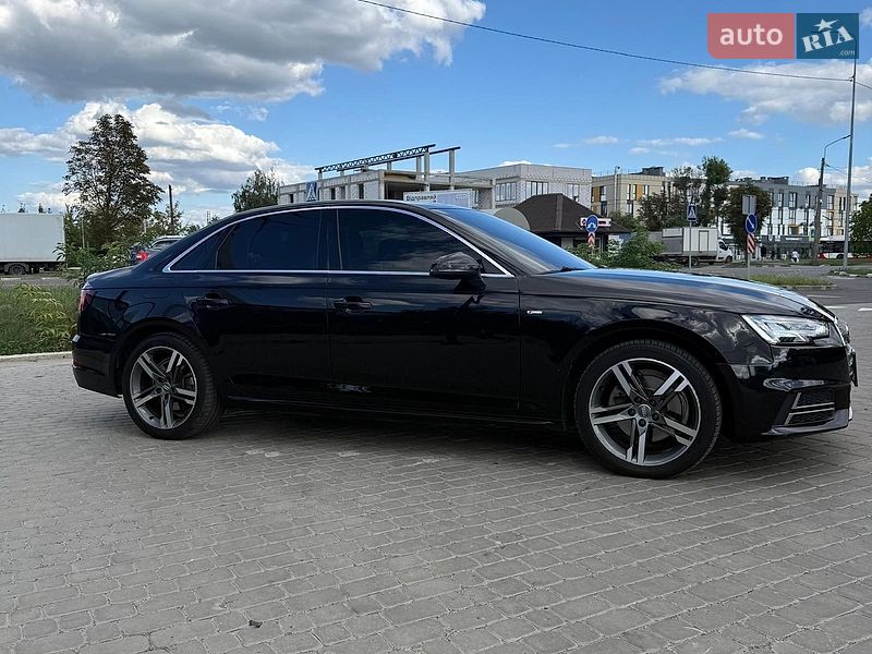Седан Audi A4 2017 в Луцке
