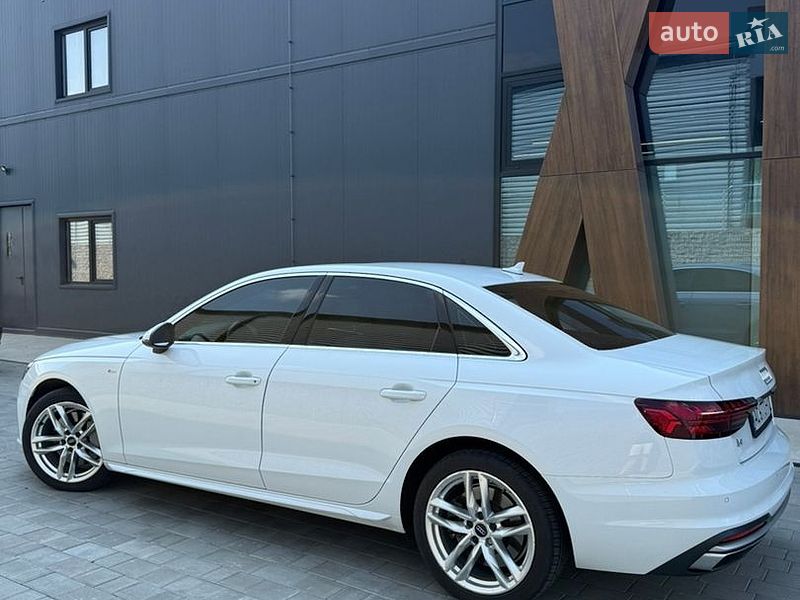 Седан Audi A4 2020 в Луцьку