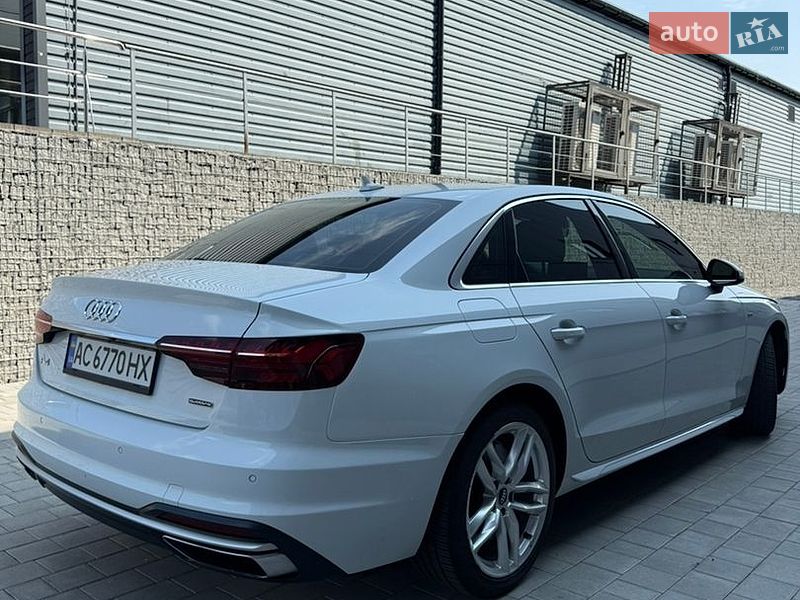 Седан Audi A4 2020 в Луцьку