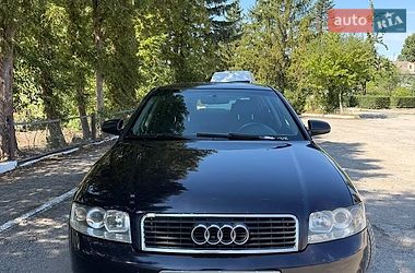 Седан Audi A4 2001 в Монастириській