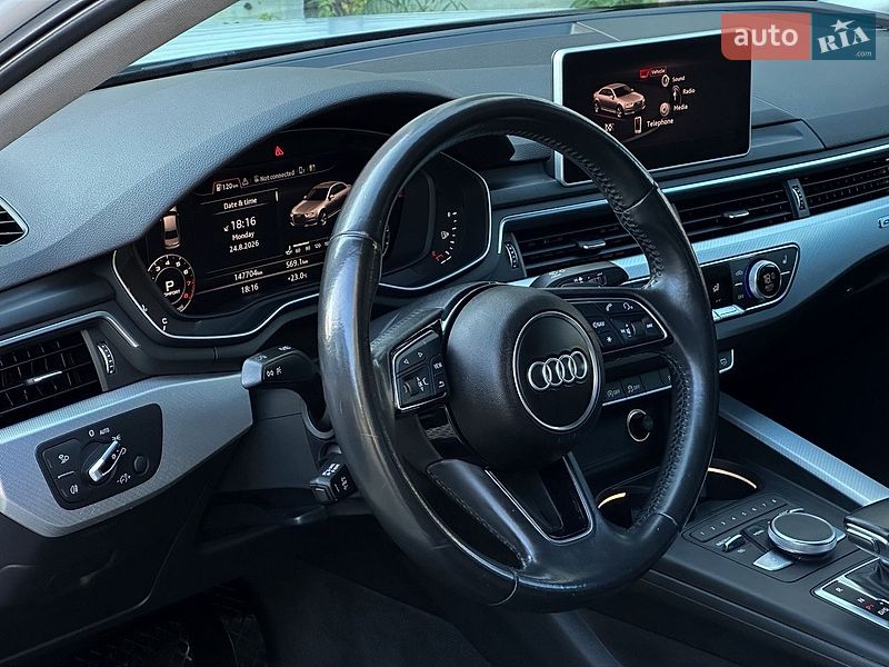 Седан Audi A4 2016 в Самборі