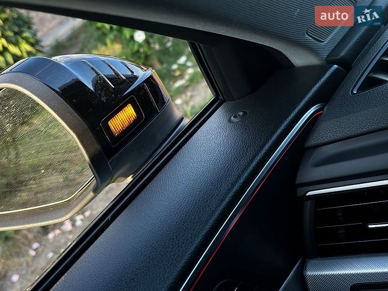 Седан Audi A4 2016 в Самборі