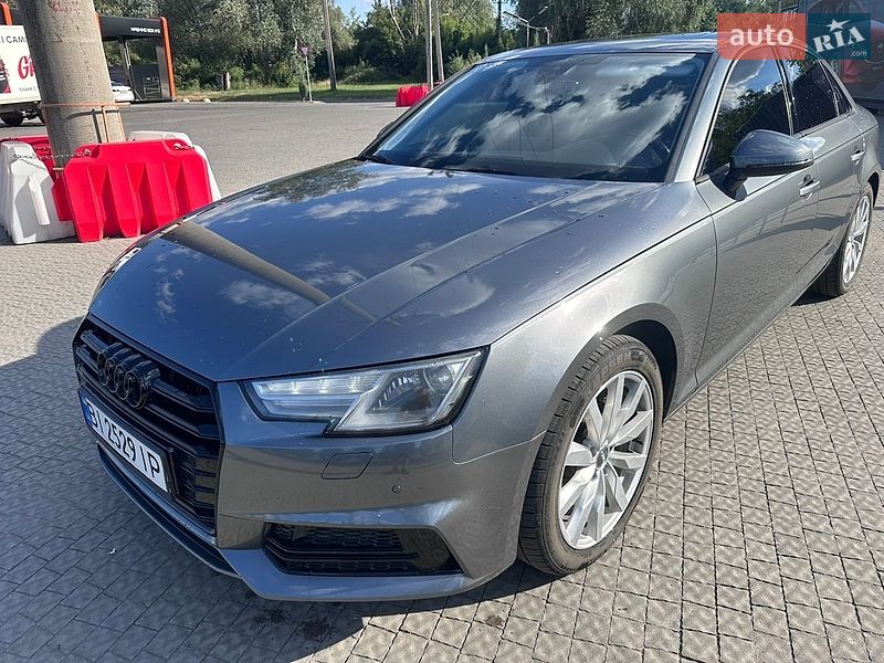 Седан Audi A4 2017 в Полтаві