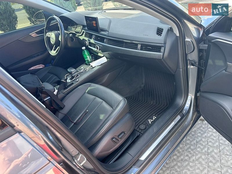 Седан Audi A4 2017 в Полтаві