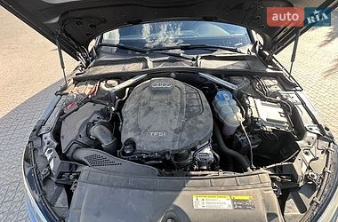 Седан Audi A4 2017 в Полтаві