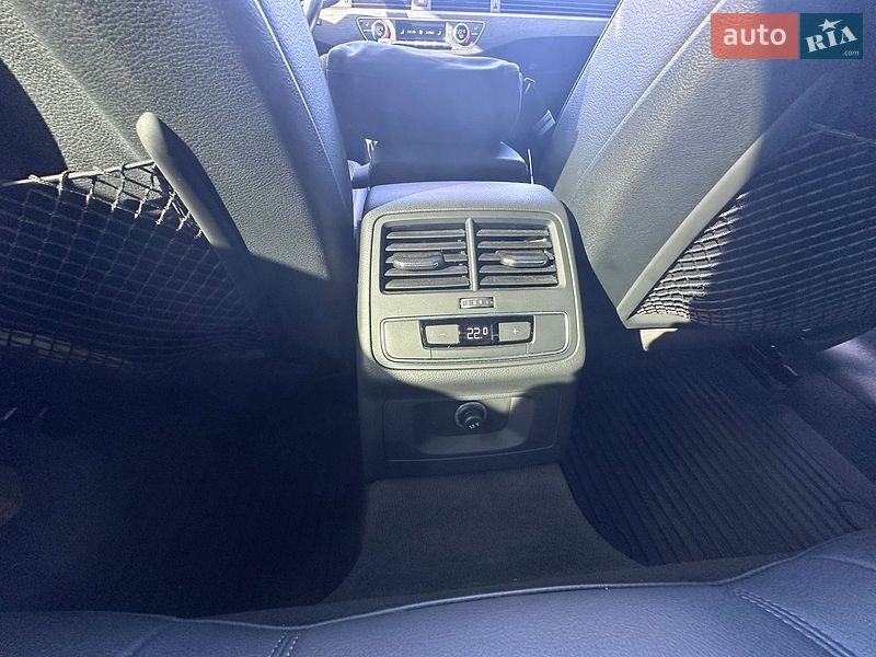 Седан Audi A4 2017 в Полтаві