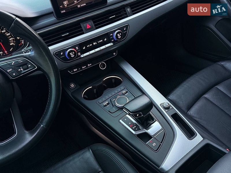 Седан Audi A4 2018 в Одесі