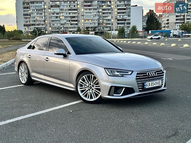Седан Audi A4 2018 в Киеве
