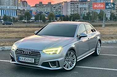 Седан Audi A4 2018 в Киеве