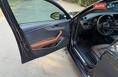 Седан Audi A4 2017 в Умані