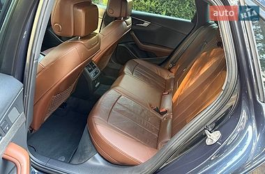 Седан Audi A4 2017 в Умані
