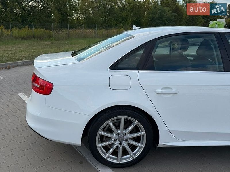 Седан Audi A4 2015 в Борисполі