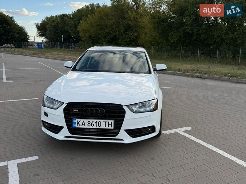 Седан Audi A4 2015 в Борисполі