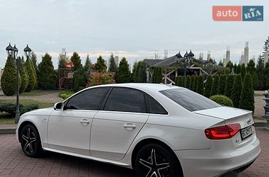 Седан Audi A4 2013 в Львові