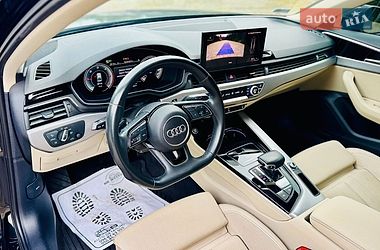 Седан Audi A4 2022 в Мукачевому