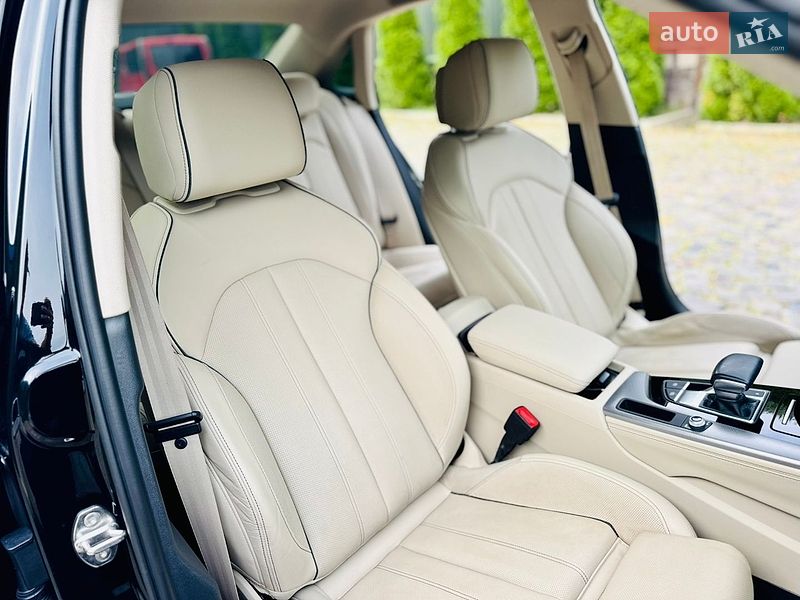 Седан Audi A4 2022 в Мукачевому