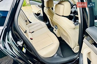 Седан Audi A4 2022 в Мукачевому
