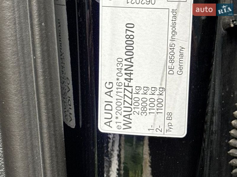 Седан Audi A4 2022 в Мукачевому