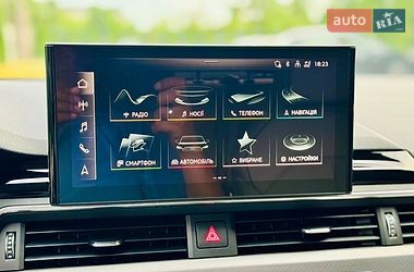 Седан Audi A4 2022 в Мукачевому