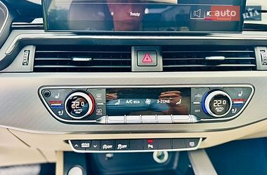 Седан Audi A4 2022 в Мукачевому