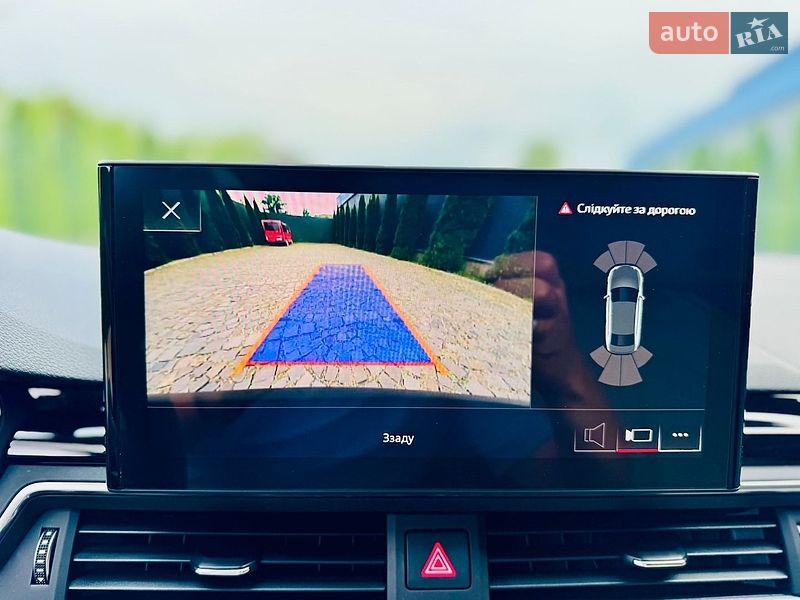 Седан Audi A4 2022 в Мукачевому