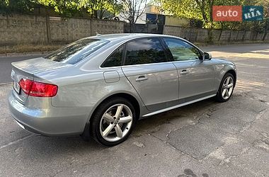 Седан Audi A4 2011 в Києві