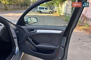 Седан Audi A4 2011 в Києві