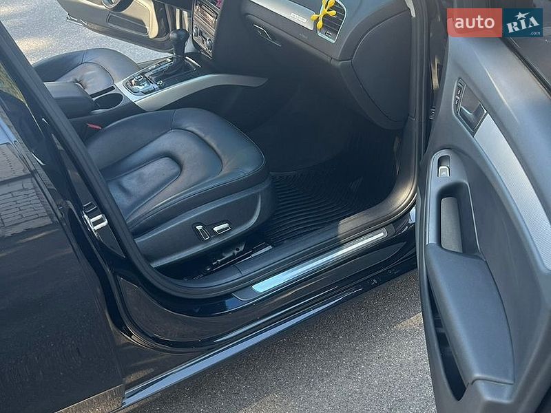 Седан Audi A4 2012 в Вінниці