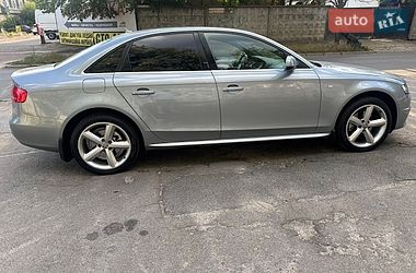 Седан Audi A4 2011 в Києві