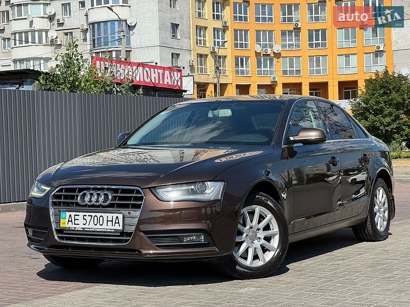 Седан Audi A4 2012 в Дніпрі фото Седан Audi A4 2012 в Дніпрі