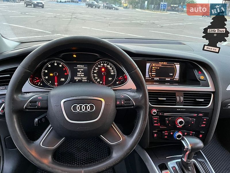 Седан Audi A4 2012 в Житомире