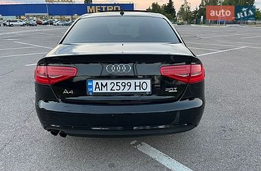 Седан Audi A4 2012 в Житомире