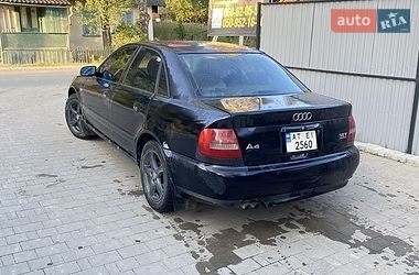 Седан Audi A4 2001 в Верховине