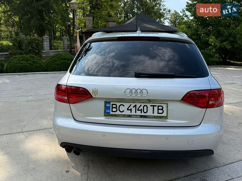 Універсал Audi A4 2010 в Жовкві