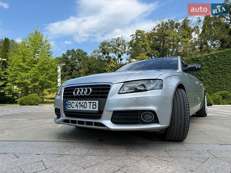 Універсал Audi A4 2010 в Жовкві