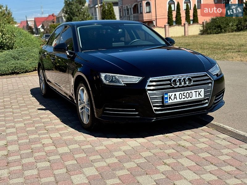 Седан Audi A4 2017 в Киеве