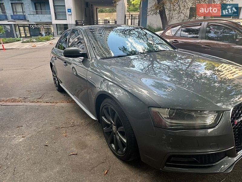 Седан Audi A4 2013 в Києві