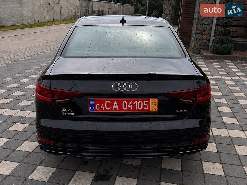 Седан Audi A4 2019 в Стрые